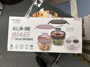 lot 5 image: All-In-One Glass Salad Containers