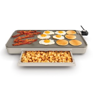 lot 12 image: Bella - 12x22 Griddle, with Warming Tray