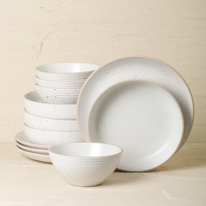 lot 27 image: Stone  Lain Lauren 12 Piece Dinnerware Set - White Speckeled