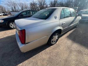 2005 Cadillac DeVille Sedan 4D