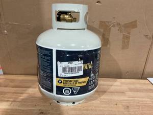 lot 371 image: Bernzomatic  Steel Empty Propane tank