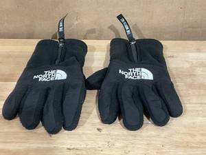 lot 413 image: The North Face Denali Etip Glove Size L