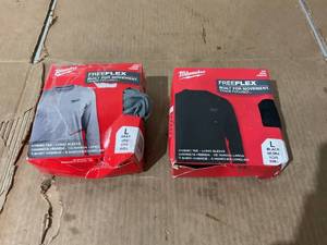 lot 294 image: LOT OF 2 Large Milwaukee Mens CottonPolyester Long-Sleeve Hybrid Work T-Shirt