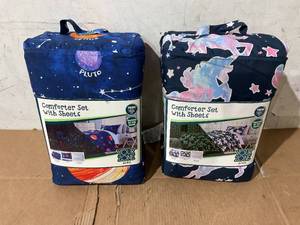 lot 301 image: LOT OF 2 5PCS Twin Size Your Zone Glow-in-the-Dark Bedding Set for Kids