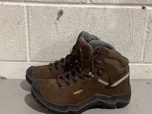 lot 553 image: Keen MENS DURAND II WATERPROOF BOOT WIDE Size 9.5
