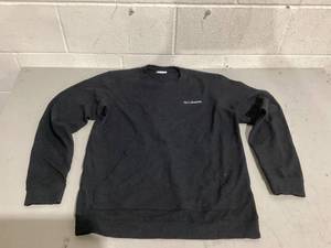lot 576 image: Medium Columbia Pitchstone Knit Crew