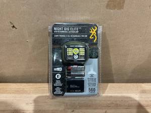 lot 462 image: Browning Night Gig Elite Rechargeable Headlamp 560 Lumens