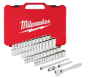 lot 194 image: 50PCS Milwaukee 14 Drive SAEMetric Ratchet and Socket Mechanics Tool Set