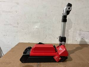 lot 9 image: M18 ROCKET Dual Pack Tower Light w ONE-KEY