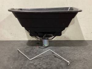 lot 680 image: Moultrie Food Plot Spreader