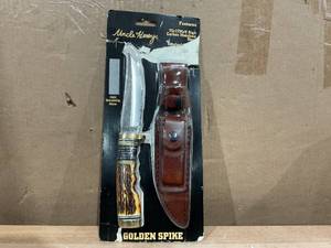 lot 333 image: Uncle Henry Golden Spike, 5 Blade, Staglon Handle, Sheath - 153UHCP-W