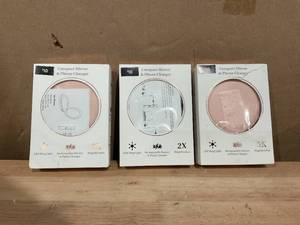 lot 337 image: LOT OF 3 Compact Mirror & Phone Charger, Pink