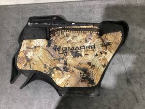 lot 317 image: Momarsh Adjustable Dog Vest  Universal Neoprene Sporting Dog Vest for Waterfowl Hunting, & Water Training