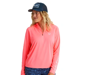 lot 529 image: Huk Icon Quarter-Zip Long-Sleeve Hoodie for Ladies Size M