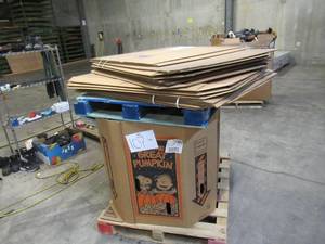 lot 107 image: Pallet of Store Overstock and Ecommerce Product and Returns - FEDEX Shipping Boxes