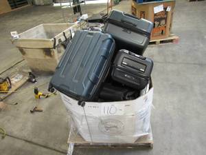 lot 110 image: Pallet of Store Overstock and Ecommerce Product and Returns