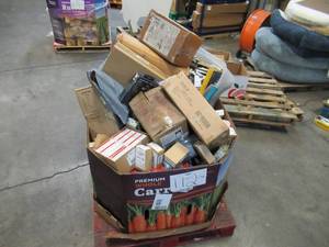 lot 112 image: Pallet of Store Overstock and Ecommerce Product and Returns