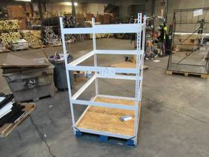 lot 113 image: Adjustable White Metal Frame Built to Fit Onto Pallets - Perfect for Projects