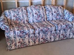 lot 326 image: Living Room Sofa