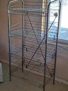 lot 327 image: Metal Wire Display Rack 4-shelf