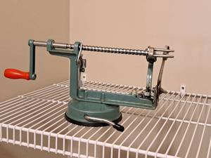 lot 366 image: Applemaster Apple Peeler