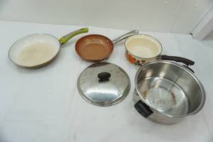 lot 40 image: pots & pans lot