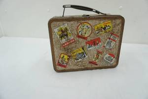 lot 93 image: Vintage Metal Lunchbox