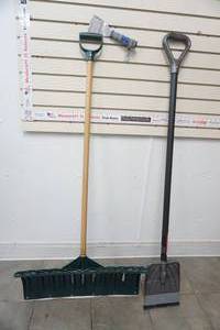 lot 111 image: Ice Scraper & Snow Shovel