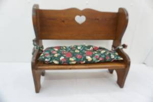 lot 114 image: Wooden Doll Bench 21x18.5x 9