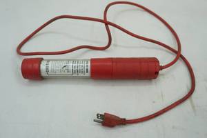 lot 142 image: corded fluorescent work light