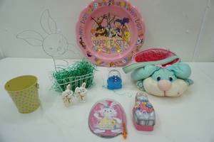 lot 205 image: Easter Lot