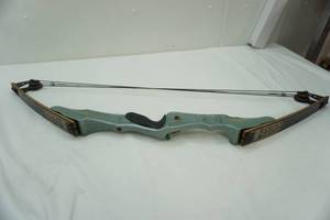 lot 231 image: compound bow Scamp Precision Shooting Equipment