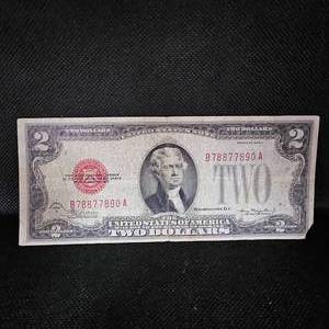 lot 2 image: 1928 C $2 Note Red Seal