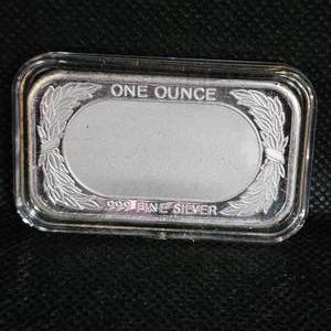 lot 41 image: 1  oz Silver Ingot Flag Bar