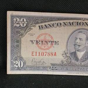 lot 53 image: 1949 $20 Pesos Note