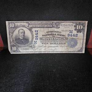 lot 82 image: 1902 $10 Minneapolis, MN Large Note