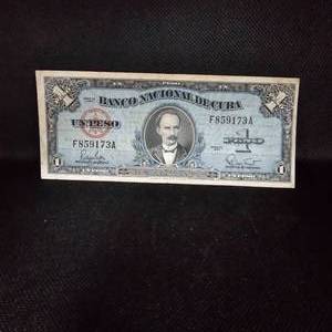 lot 140 image: 1950 $1 Peso Note
