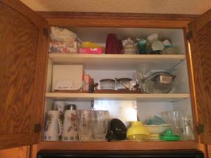 lot 111 image: Cupboard filled with kitchen and ho...