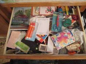 lot 132 image: Drawer of household misc....