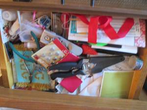 lot 144 image: Drawer filled with household misc. ...