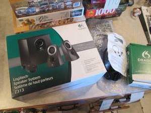 lot 152 image: Logitech Speaker system plus Dragon...