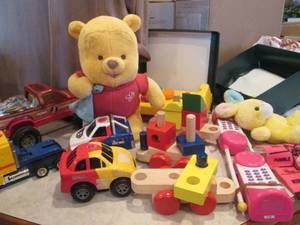 lot 169 image: Infant and up toy selection...