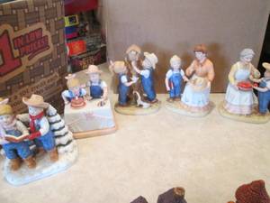 lot 172 image: Assortment of home interior Denim ...