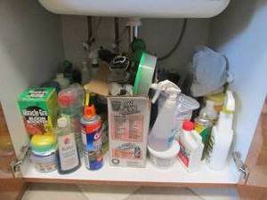 lot 303 image: Lawn and garden supplies, household...