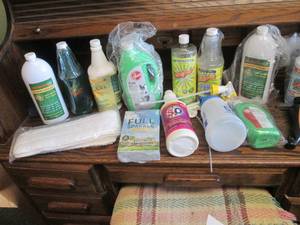 lot 309 image: Variety of floor cleaning detergent...