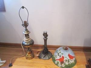 lot 21 image: Pair of brass tone table lamps with...