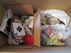 lot 42 image: Lot of random household supplies an...