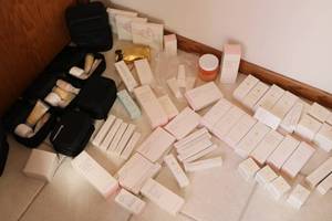 lot 203 image: lot of Mary Kay and BeautiControl s...