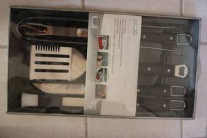 lot 230 image: 5 piece stainless steel barbecue to...