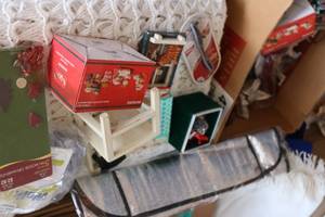 lot 251 image: box of miscellaneous christmas and ...